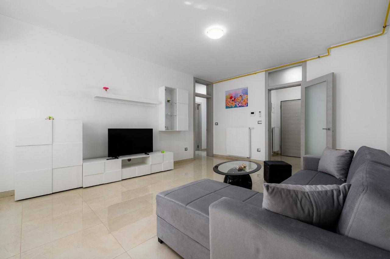 Stancija Amoroso Porec Apartments ภายนอก รูปภาพ