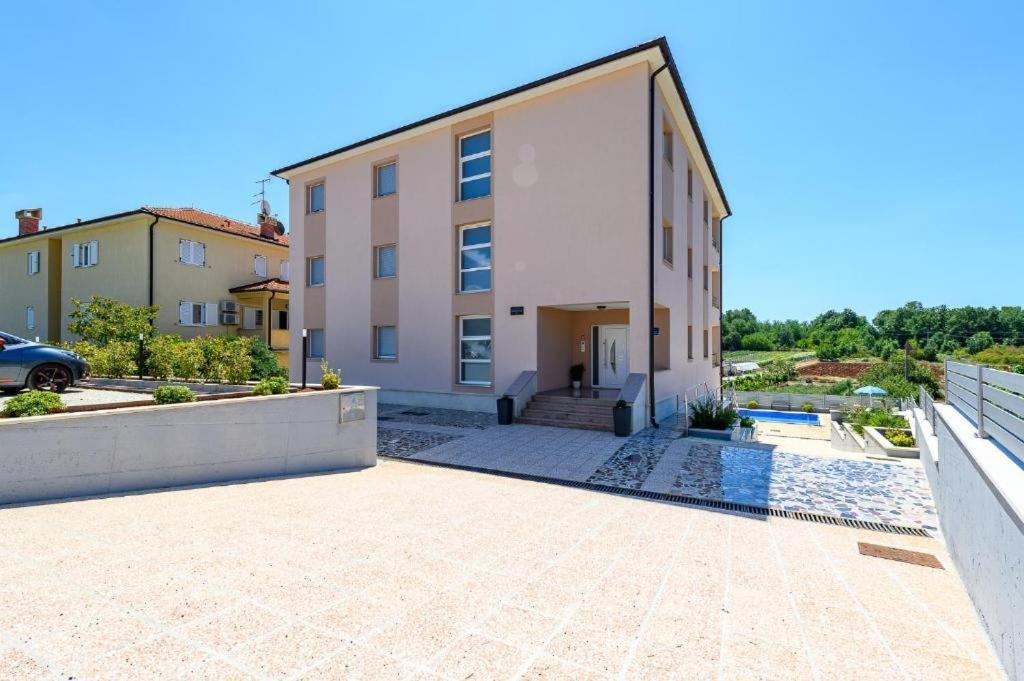 Stancija Amoroso Porec Apartments ภายนอก รูปภาพ
